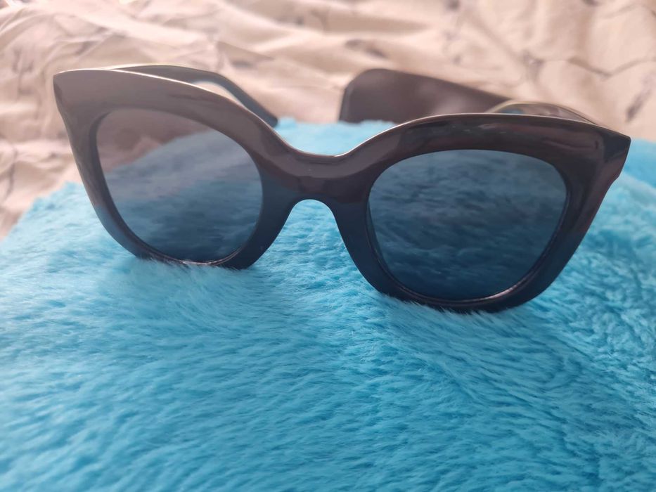 Damskie czarne okulary przeciwsłoneczne