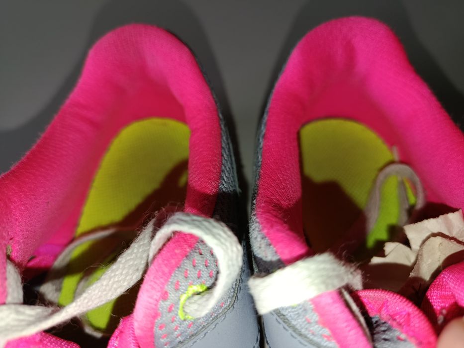 Nike nr 33.5--22.5 cm