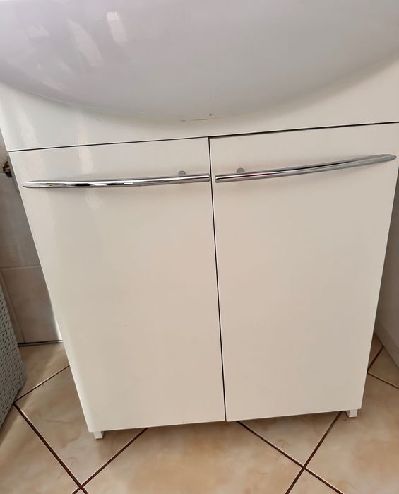 Słupek i szafka 60 cm