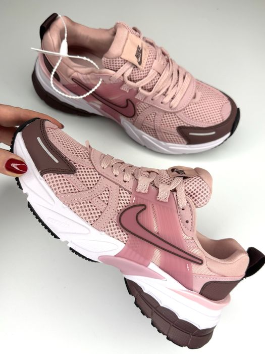 Кроссовки Nike НОВЫЕ - 38 размер ЕСТЬ В НАЛИЧИИ