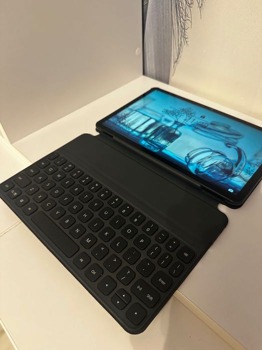 Tablet Huawei Mate Pad BAH4 W09 4 128 GB z klawiaturą