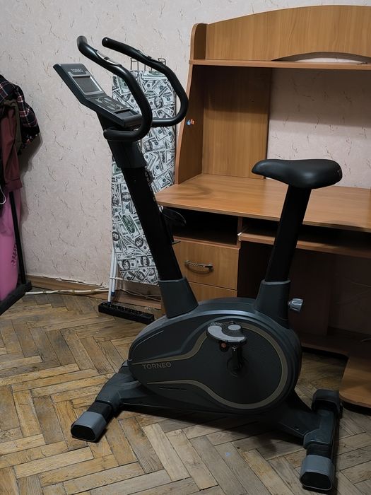 Велотренажер б/у