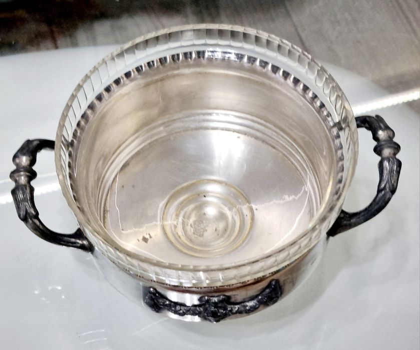 Posrebrzana I sygnowana cukiernica KUMMER