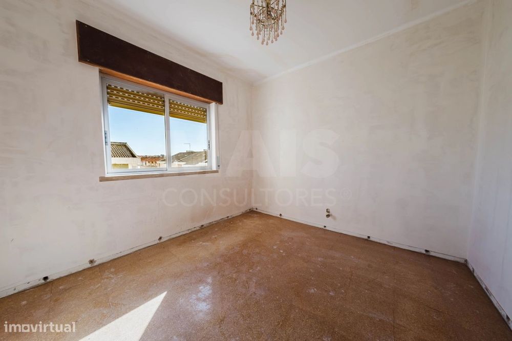 Apartamento T2 Renovado em Peniche – Oportunidade de Investimento!