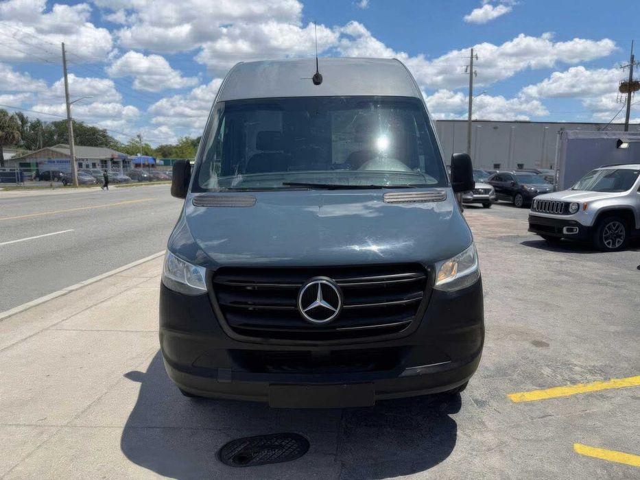 Mercedes-Benz Sprinter      2019