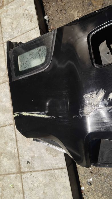 Błotnik ćwiartka prawy tył jeep renegade 601 czarny