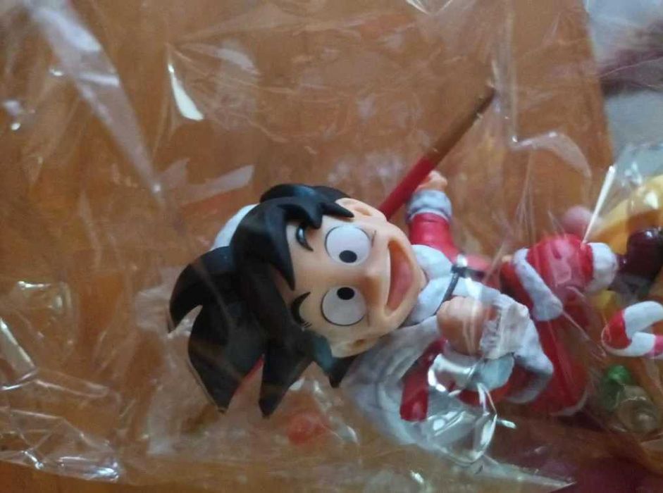 Figura coleção Dragon Ball - Natal (nova)