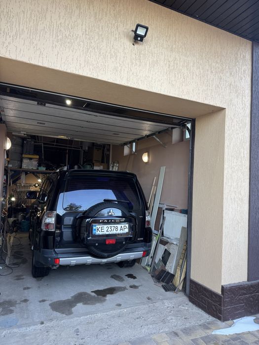 Продам мітсубиси паджеро офіційний японец