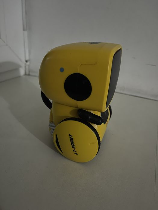 Ат-робот умный музыкальный