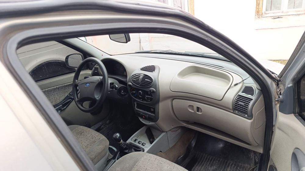 Продам lada kalina на полном боевом ходу сел и поехал