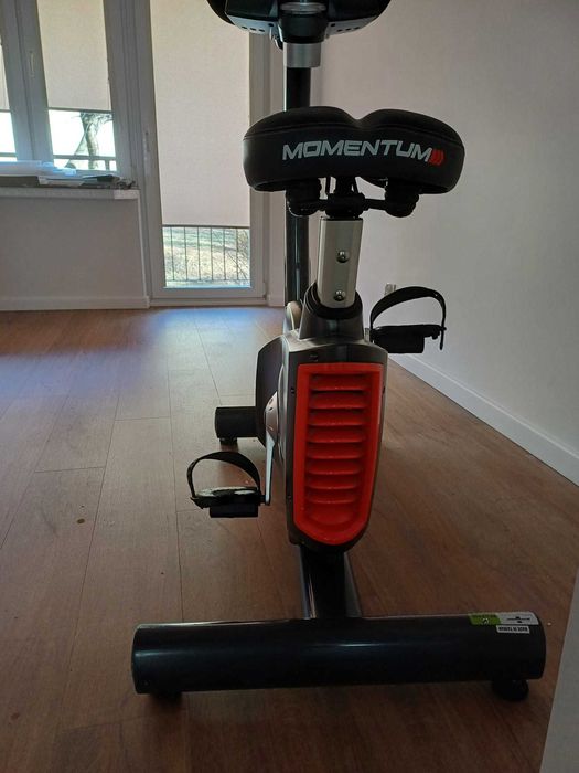 Rower stacjonarny Smooth Fitnes Momentum UB5