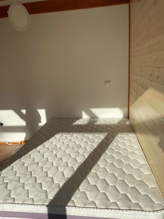 Cama casal estrado e colchão