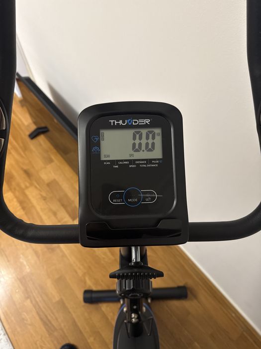 Bicicleta Estática Thunder Micrus