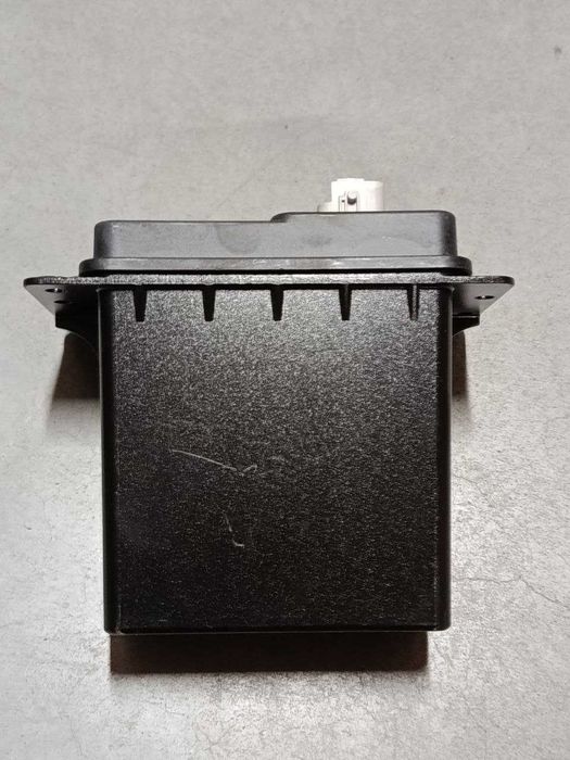 Батарея АКБ 3 Y S X Plaid Li-ion 12V / 16V Tesla MY / M3 / MXP / MSP