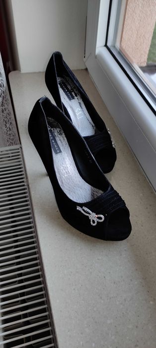 Szpilki czółenka czarne impreza studniówka rozmiar 38