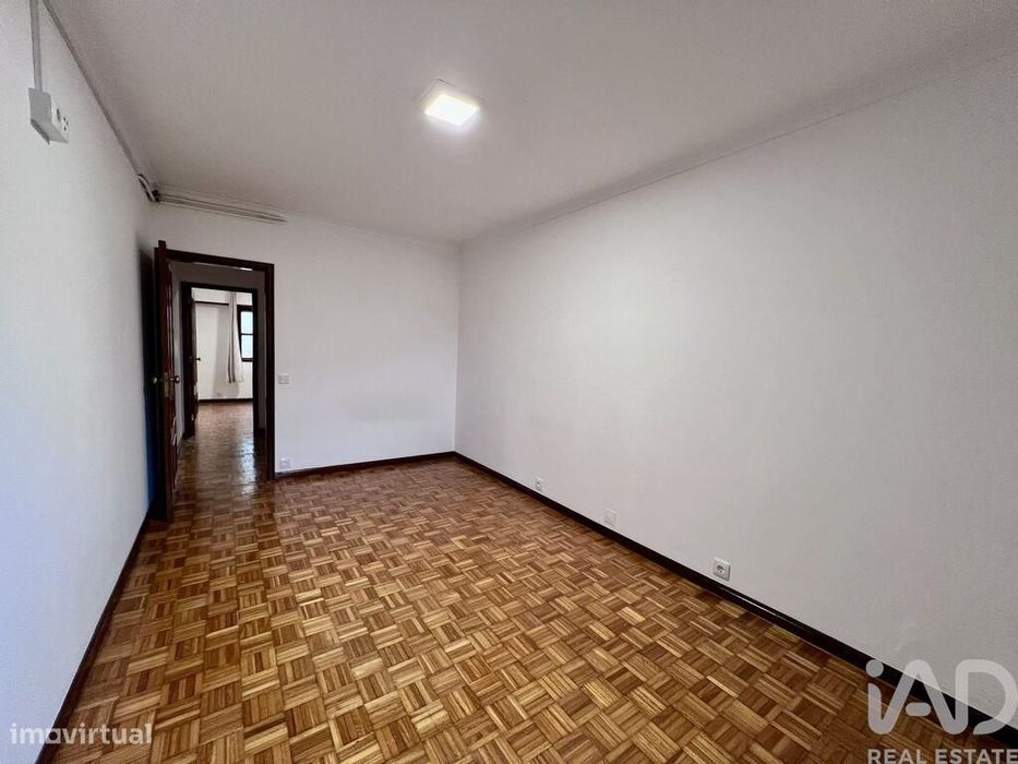Apartamento T3 em Cedofeita, Santo Ildefonso, Sé, Miragaia, São Nicola