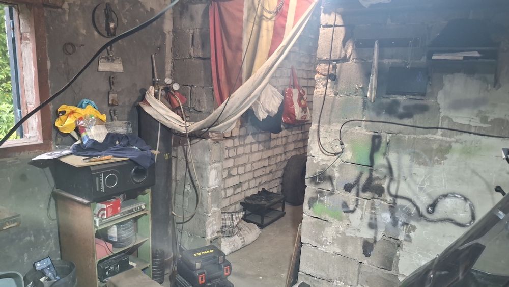 Продам три з'єднані гаражі