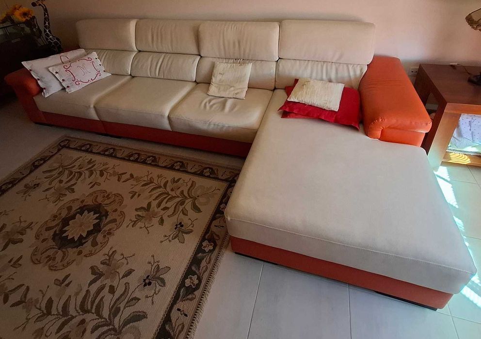 Sofá Chaise Longue 4 lugares espaçosos