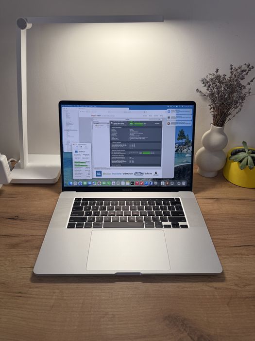 MacBook Pro 16 2019 i9 32GB RAM 512GB Radeon 5500