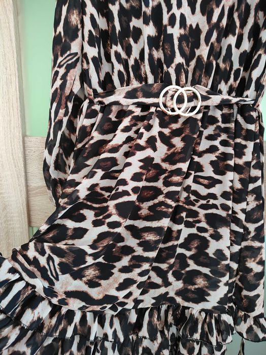 Włoska sukienka w panterkę