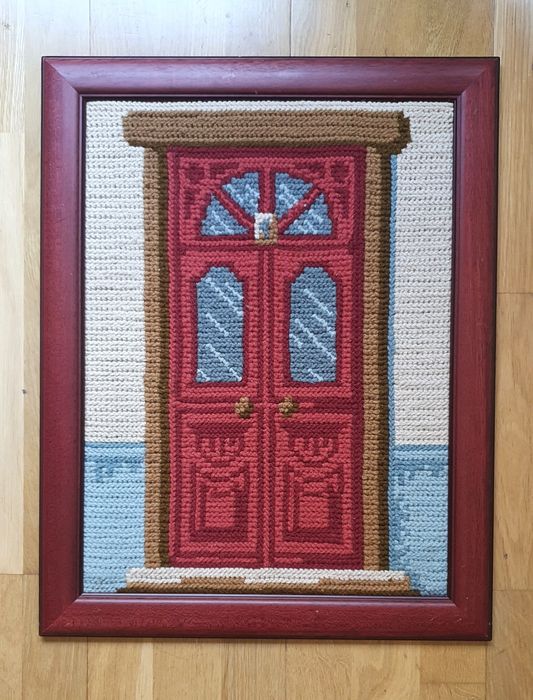 Quadros e almofada em Arraiolos