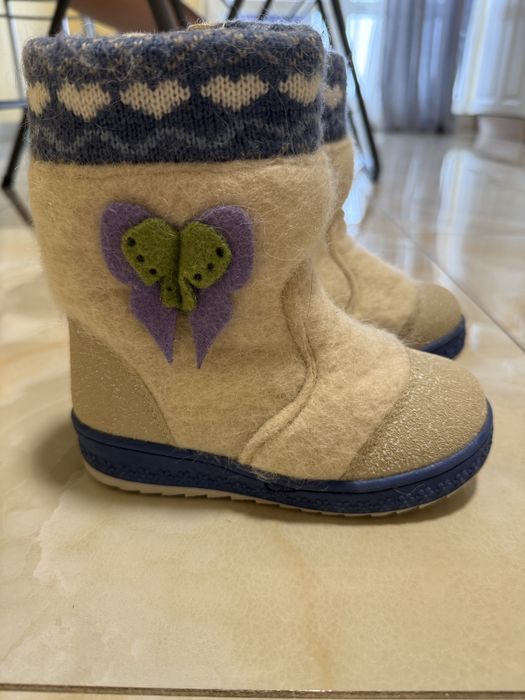 Дитячі зимові чобітки на овчині