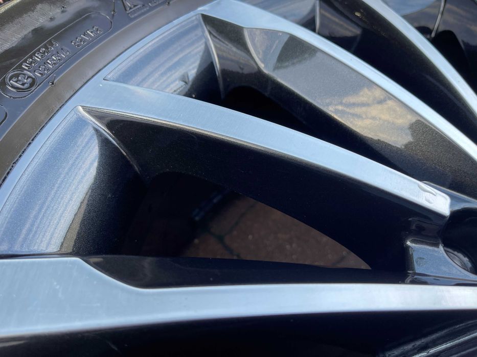 3994. Koła zimowe Skoda Kodiaq oryginalne 5x112 235/55/18 2023r 8mm