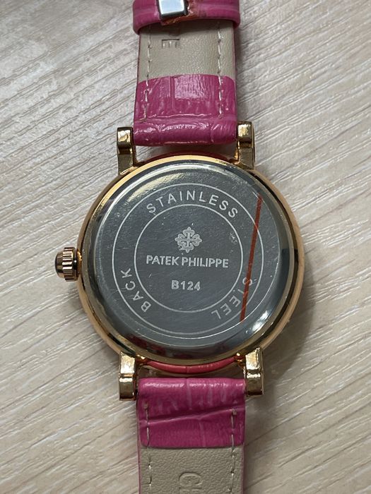 НОВЫЕ Наручные часы женские