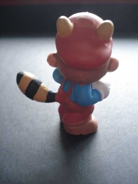Rare mini figure from the Nintendo Super Mario Tannoki game of 199264550169914627124