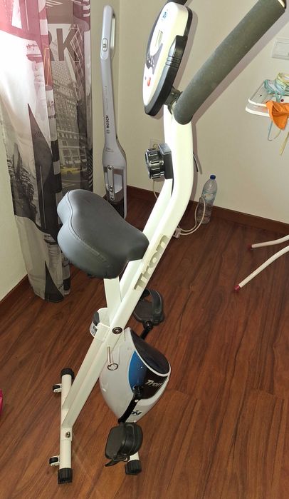 Bicicleta estática dobrável Tron