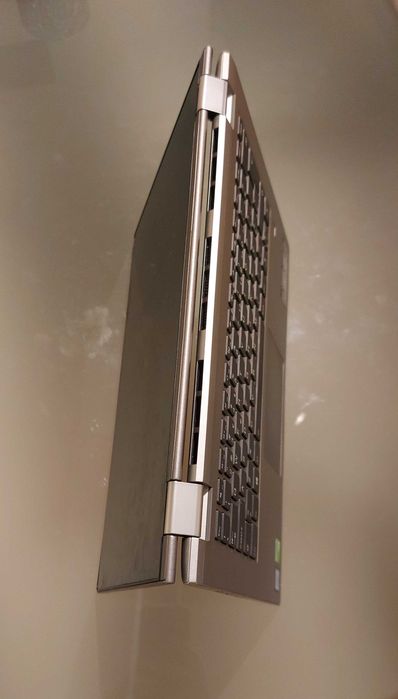 Lenovo YOGA 530-14IKB  I5 8g 512g