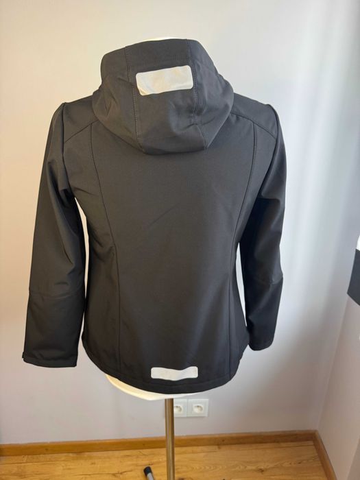NOWY czarny damski taliowany softshell z kapturem M / 42