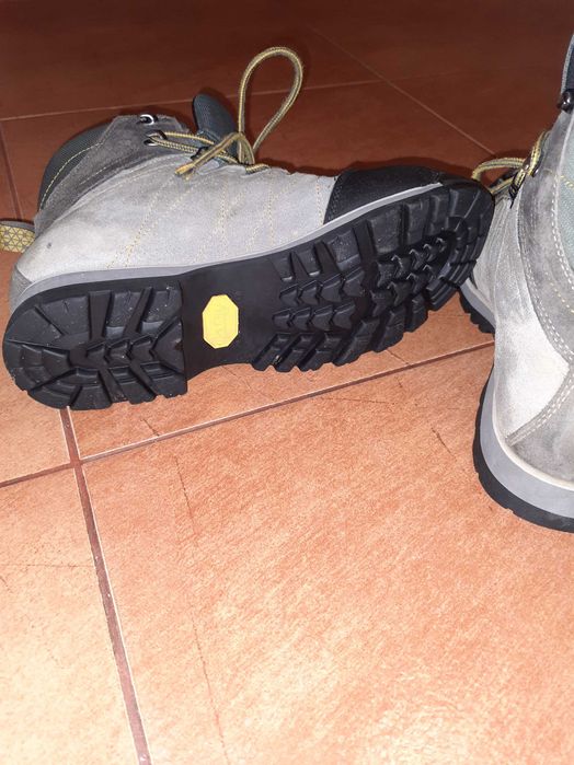Трекінгові черевики Garmont 41.5