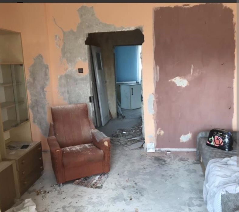 Opróżnianiem mieszkań, domów, piwnic, strychó