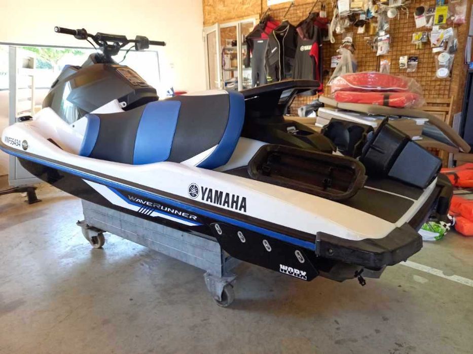 Moto de agua - Yamaha EX Riva Racing