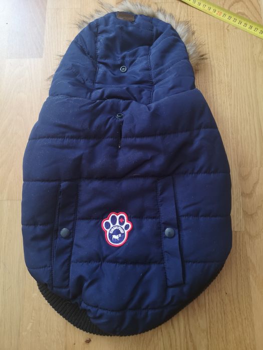 Для собачки одежда.