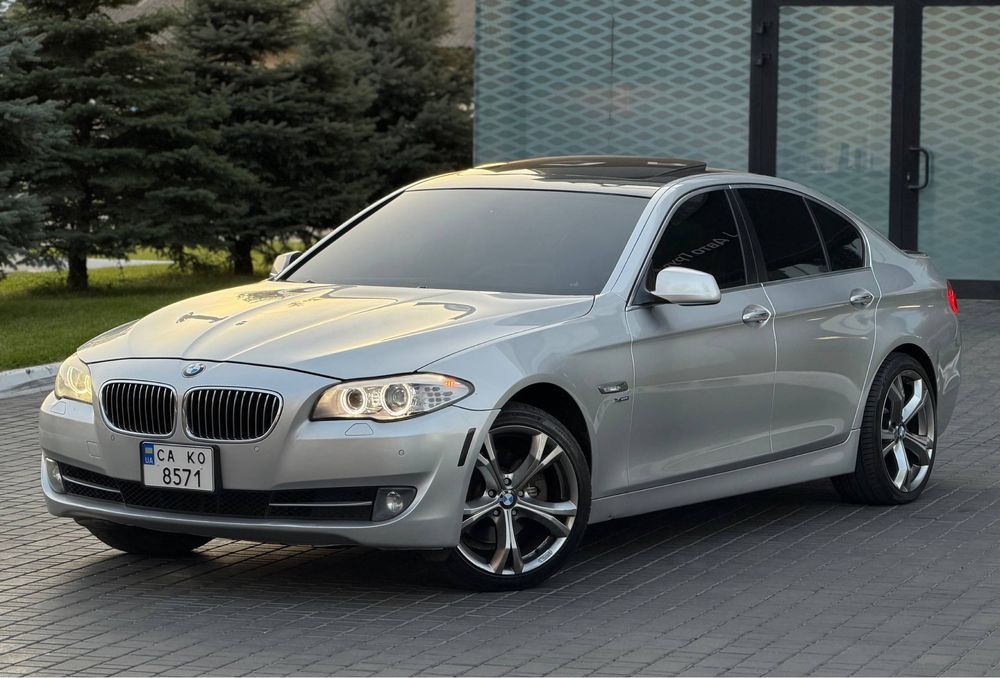 BMW F10 2012 г 528