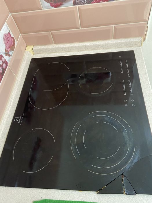 Варочна поверхня Electrolux platinum Варочная поверхность електрична