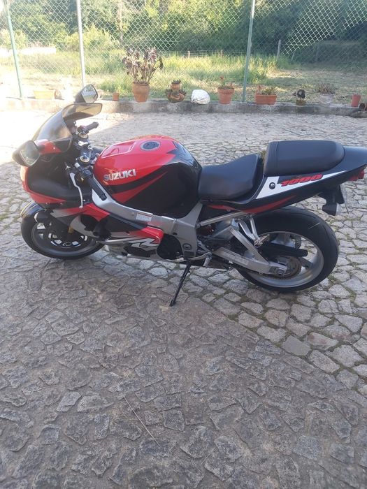 Suzuki gsx r k1...