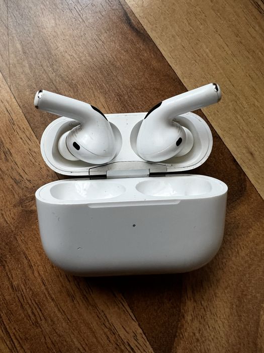 Airpods pro оригинал, не роботает левый наушник