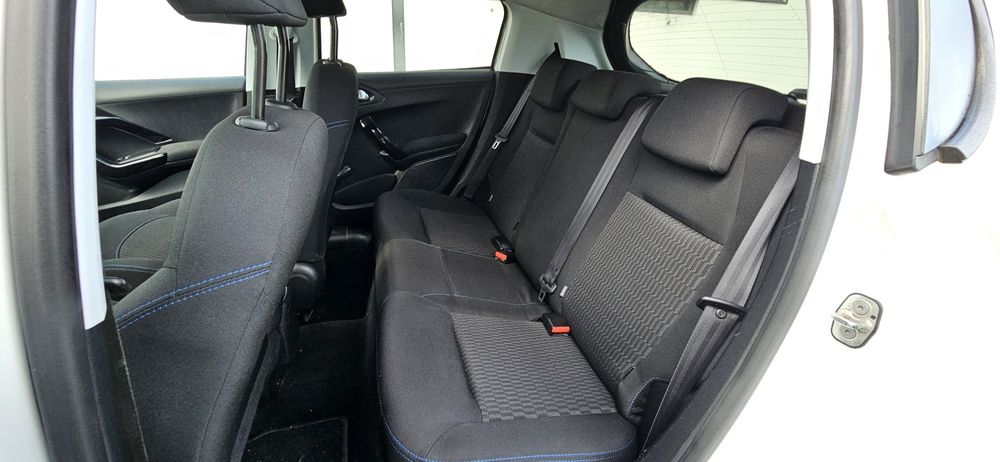 Peugeot 208 1.2 Vti 86 Cv Nacional