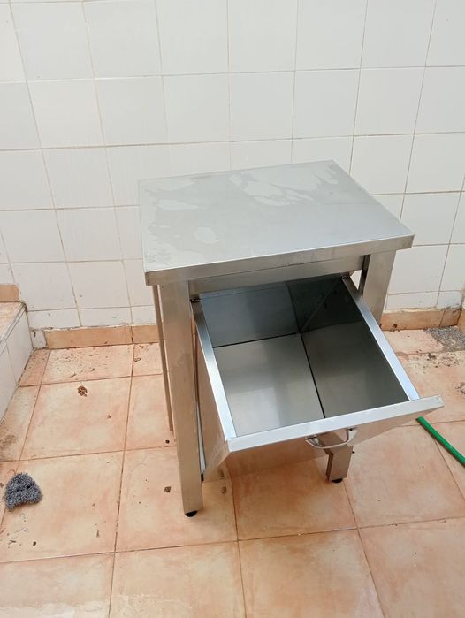 Mesa de apoio para cozinha