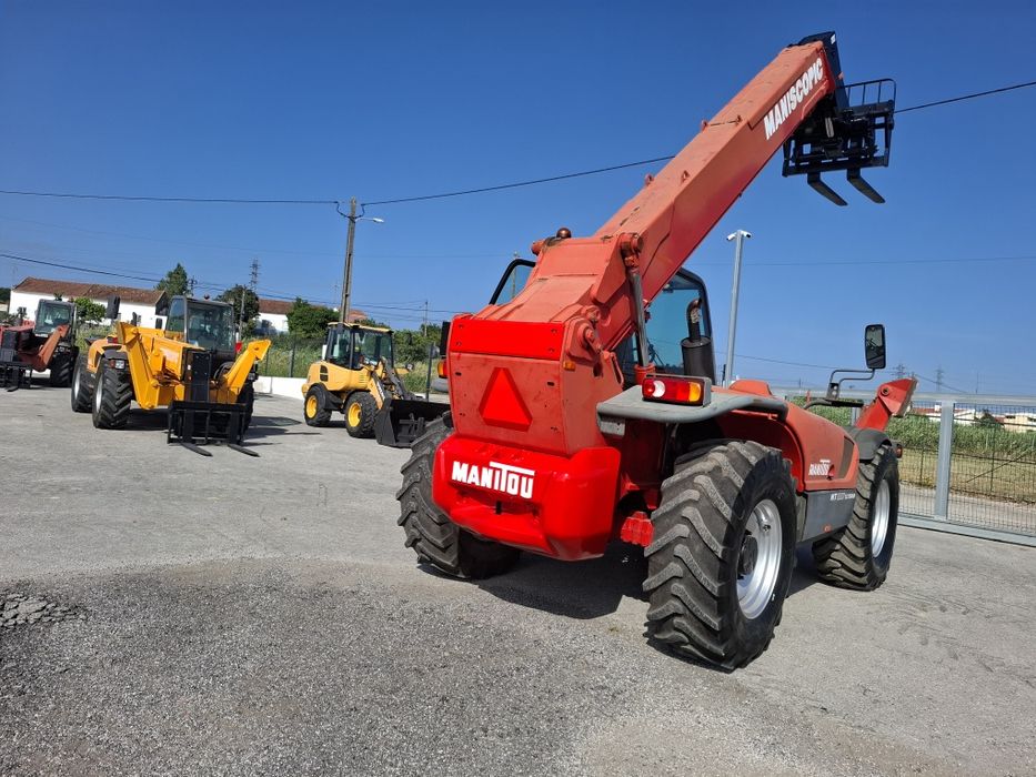 Manitou telescópico com matrícula