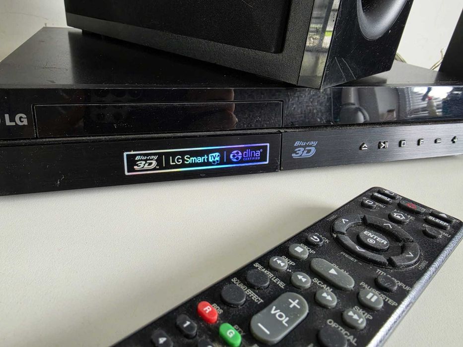 LG BH6220C kino domowe 2.1 z odtwarzaczem Blu-ray 3D
