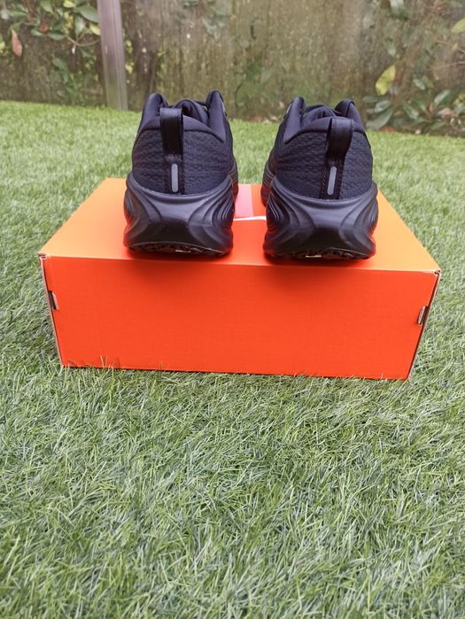 Nike Vomero Plus  EU40,5