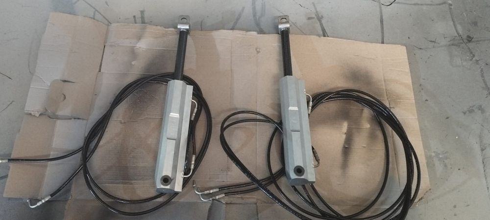 Estofador  reparação de hidráulico de capotas e tetos de abrir