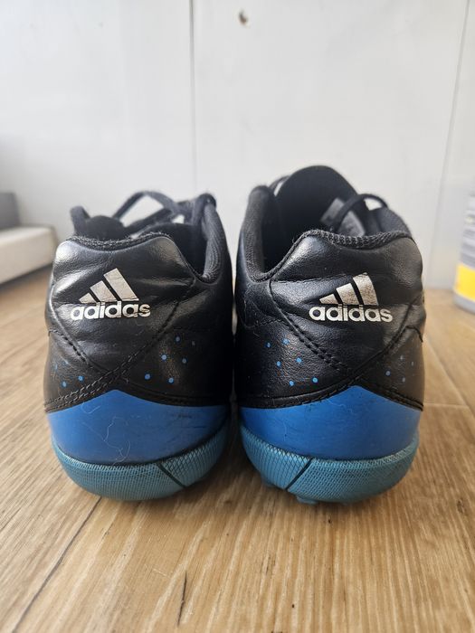 Бутси (сороконіжки) Adidas