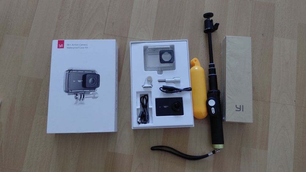 Kamera sportowa Xiaomi Yi 4K+. Obudowa wodoszczelna. Bojka. Itd.