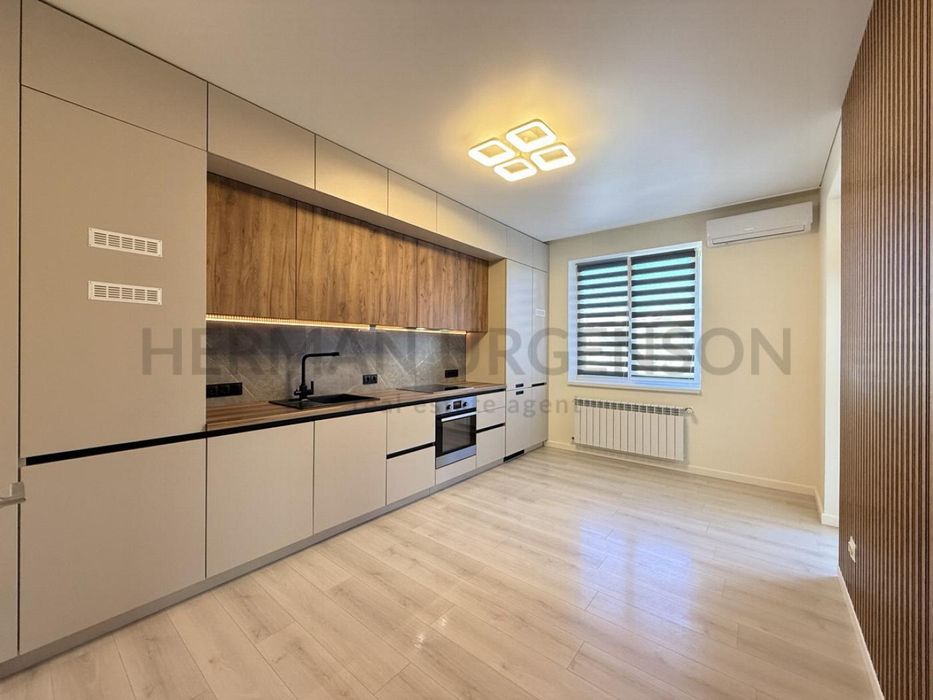 Продаж 2к квартири 80 м.кв. / ЖК Вишневий сад, р-н Компотний