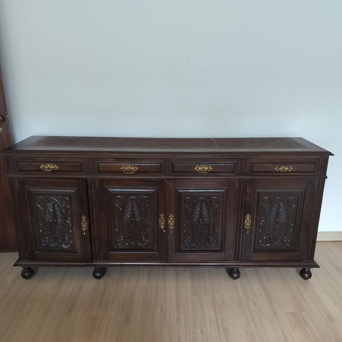 Móvel de sala em Madeira